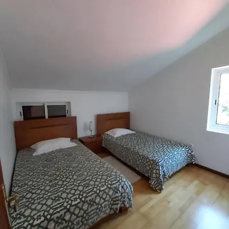 Lameiros Tatil Evi *